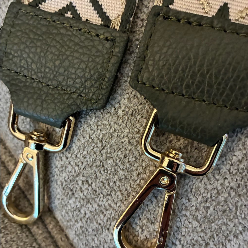 Geometric Patterned Bag Strap - Picture 3 of 3